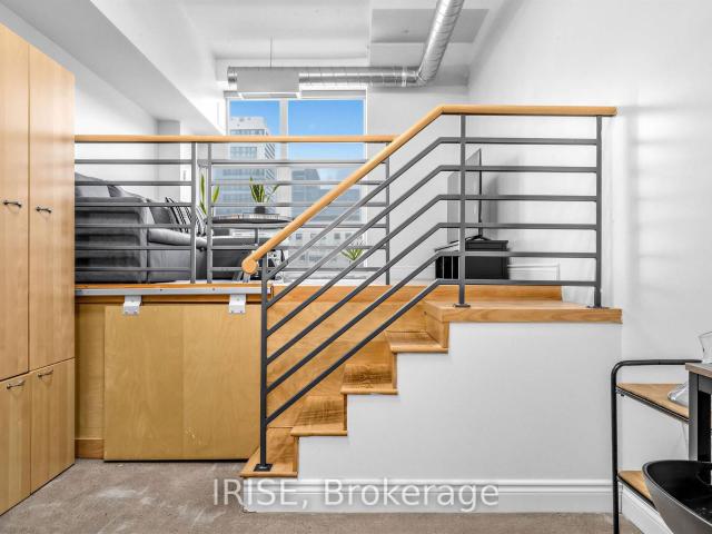 Condo for sale in Toronto Centre, Toronto
