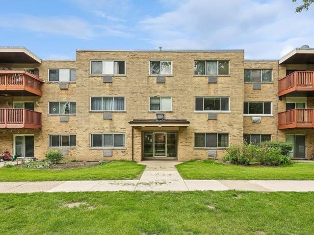 Condo for sale in Mount Prospect, Illinois