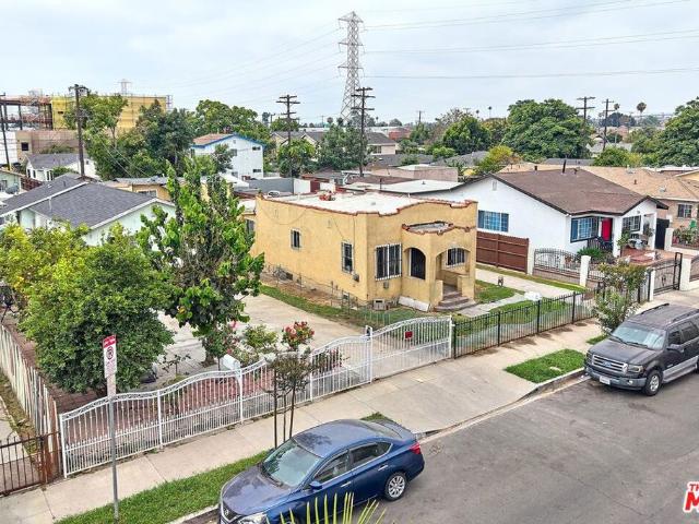 House for sale in Canoga Park, California