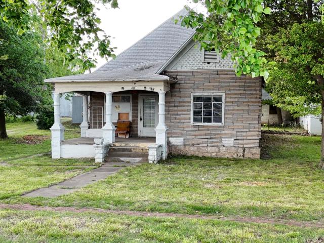 House for sale in Barry, Missouri