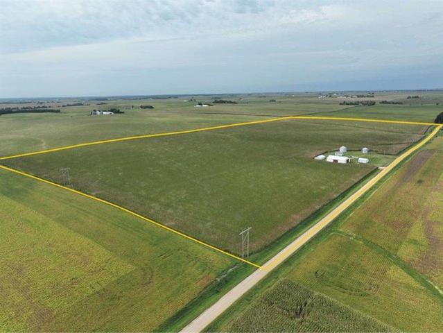 Farm for sale in Tipton, Cedar County
