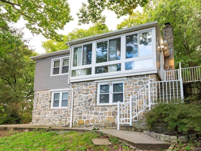 House for sale in Mahopac, Town of Carmel