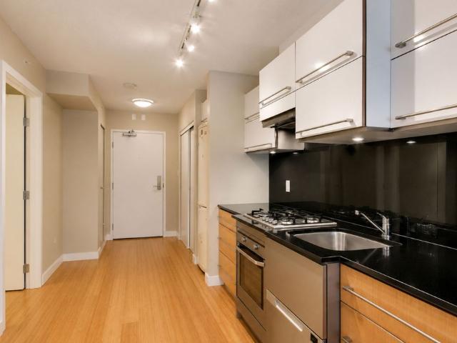 Apartment for rent in Vancouver, British Columbia