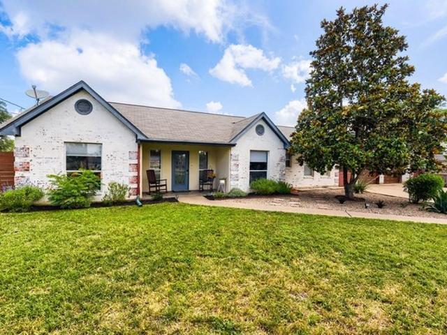 House for sale in Manchaca, Texas