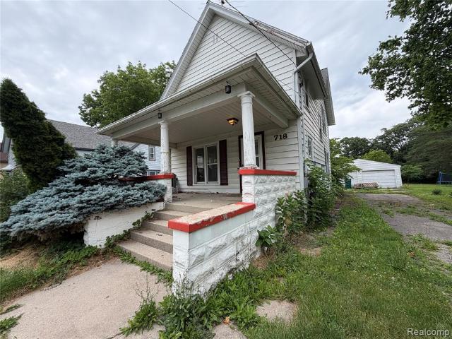 House for sale in Owosso, Shiawassee County