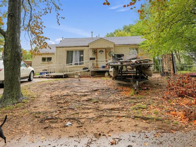 House for sale in Henryetta, Okmulgee County