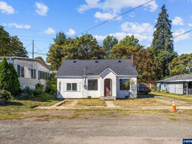 House for sale in Oregonia