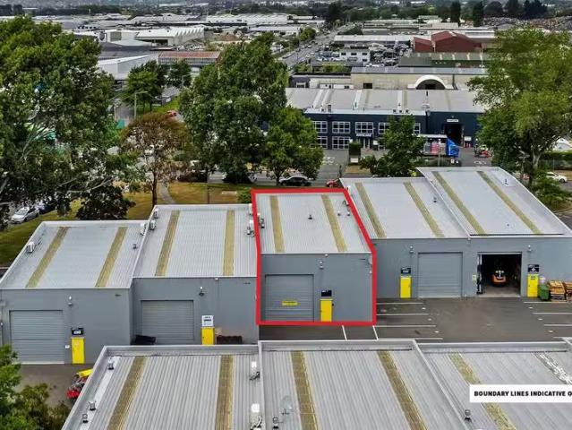 House for sale in Chaslands, Canterbury