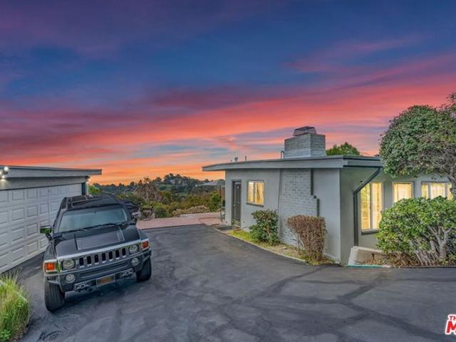 House for sale in Canoga Park, California