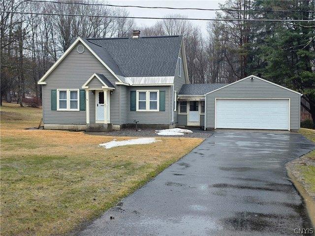 House for sale in Oneida, New York