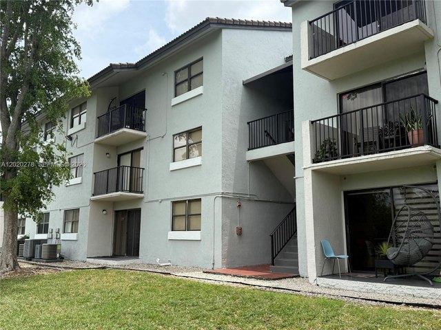 Condo for sale in Hialeah, Florida