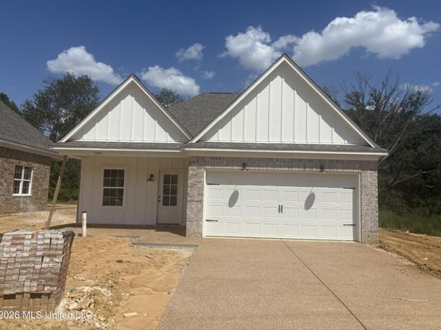 House for sale in Southaven, Mississippi