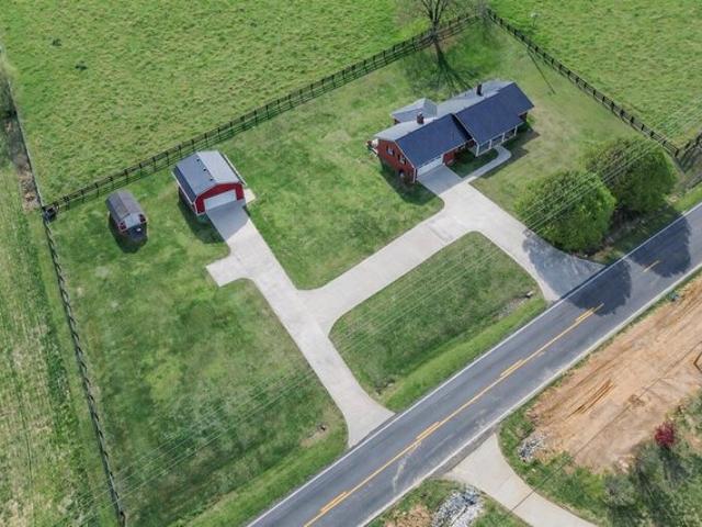 House for sale in Nancy, Kentucky