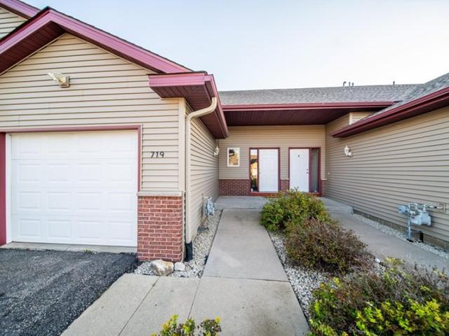 Townhouse for sale in Pine Island, Goodhue County