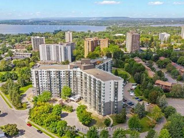 Condo for sale in Bay, Ottawa