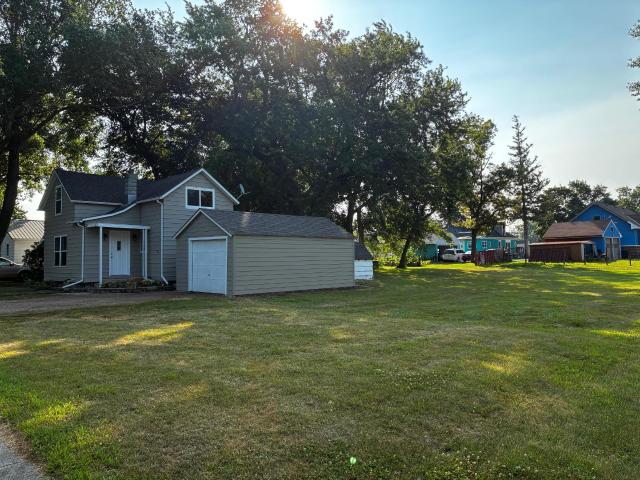 House for sale in Brewster, Minnesota
