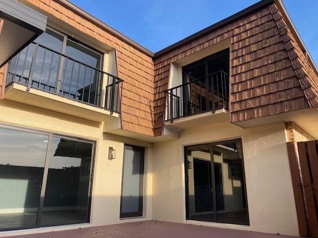 Townhouse for sale in Greenacres, Florida
