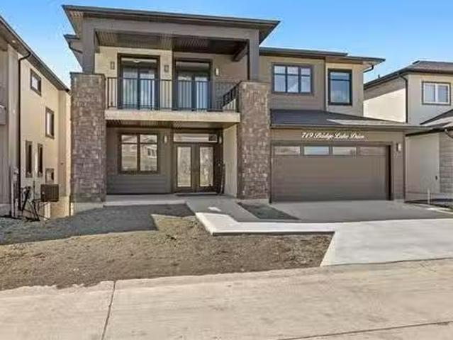 House for sale in East St. Paul, Manitoba
