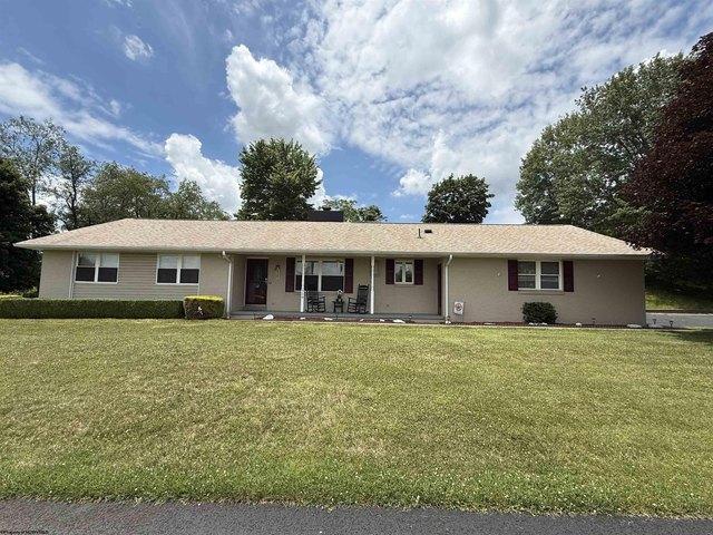 House for sale in Bridgeport, West Virginia