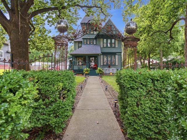 House for sale in Clinton, Illinois
