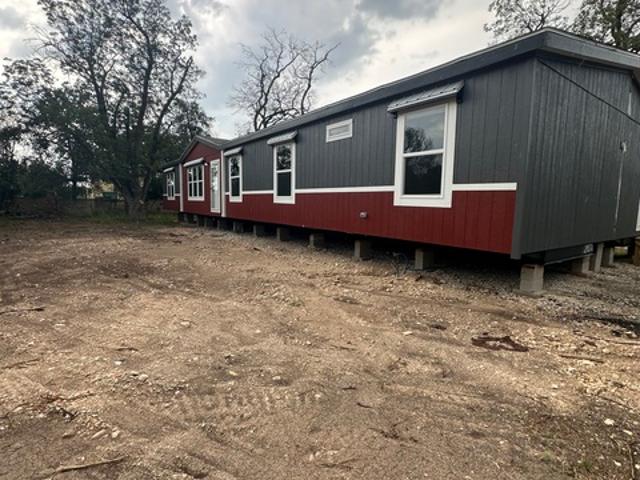 House for sale in Sabinal, Texas