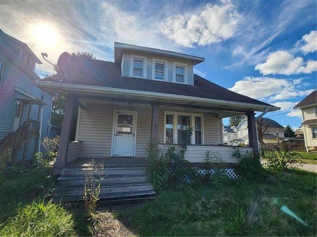 House for sale in New Castle, Pennsylvania