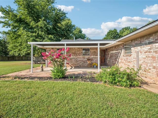 House for sale in Minco, Oklahoma
