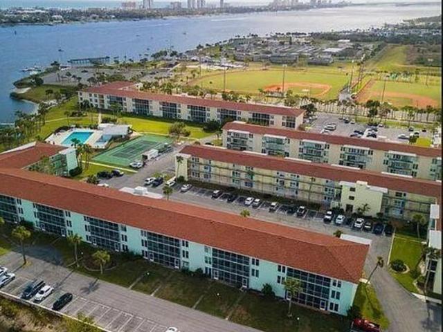 Condo for sale in Daytona Beach, Florida