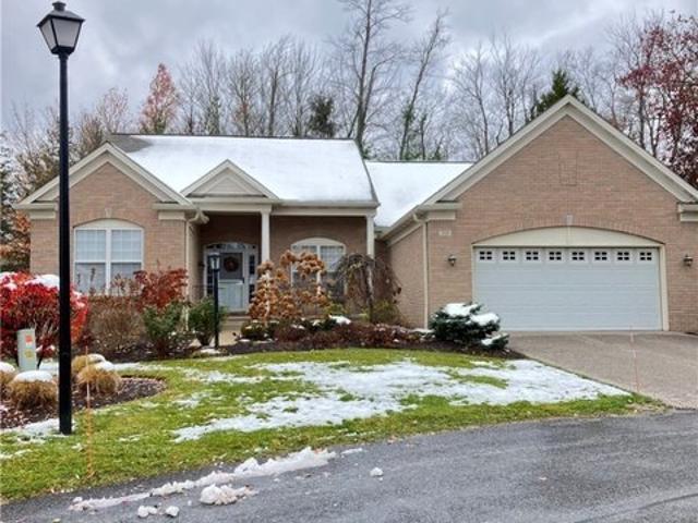 Condo for sale in Chagrin Falls, Ohio
