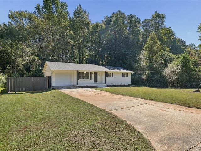 House for sale in Stone Mountain, DeKalb County