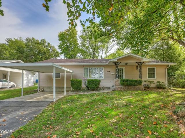 House for sale in Neosho, Missouri