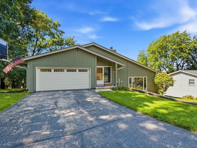 House for sale in Hartland, Wisconsin