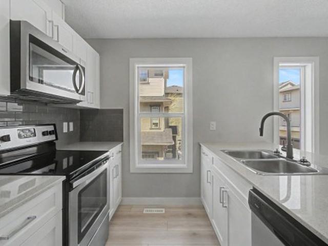 Townhouse for sale in Wedgewood, Alberta
