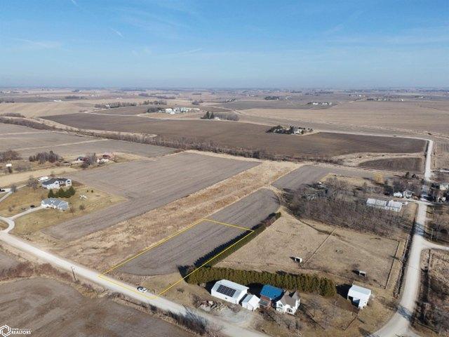 Land for sale in Cedar, Iowa