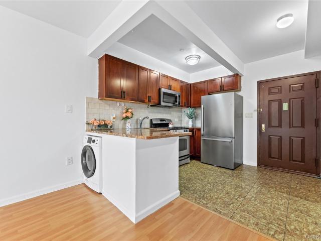 Condo for sale in Queens, Arverne