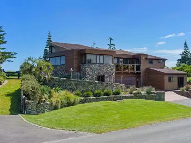 House for sale in Wellington