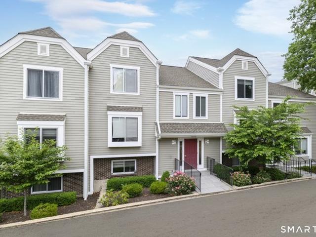 Townhouse for sale in Norwalk, Connecticut