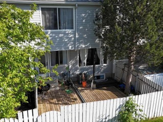 Townhouse for sale in Wedgewood, Alberta