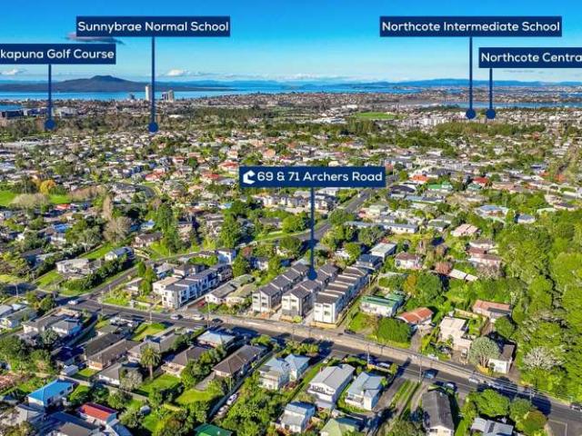 Townhouse for sale in Wairau Valley