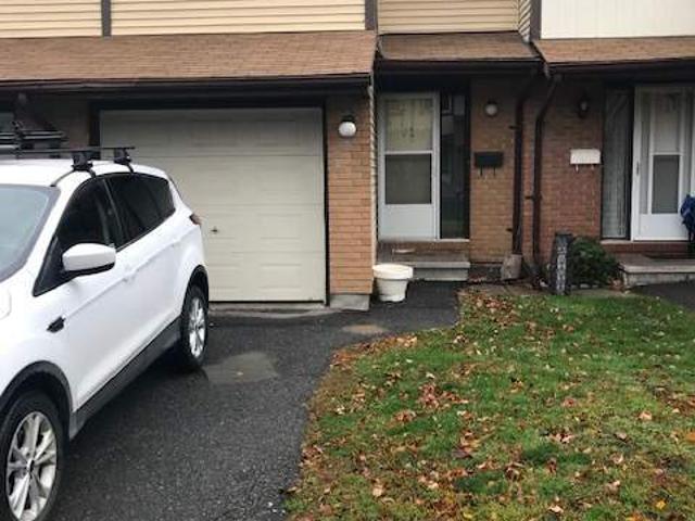 Apartment for rent in Mulhurst Bay, Ontario