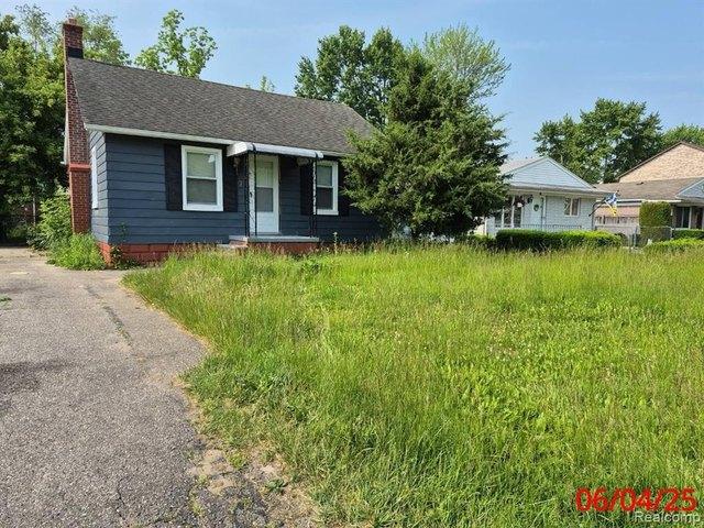 House for sale in Troy, Michigan