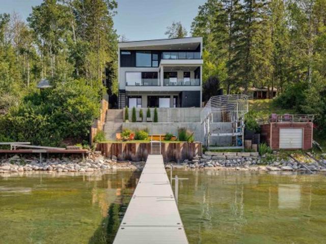 House for sale in Birchcliff, Alberta