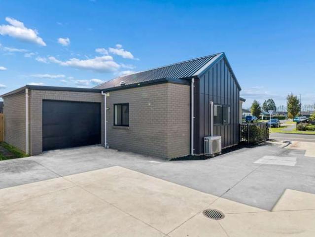 House for sale in Papakura