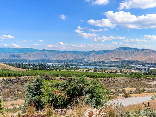 House for sale in East Wenatchee