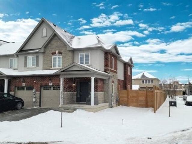 Townhouse for sale in Ancaster, Ontario