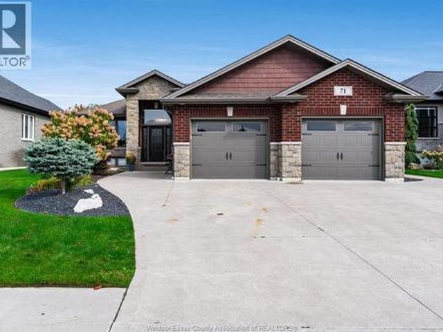 House for sale in Kingsville, Southwestern Ontario