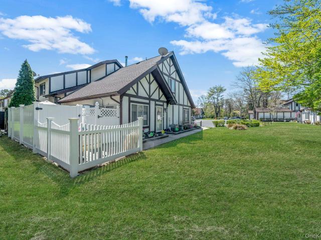 Condo for sale in Centereach, New York
