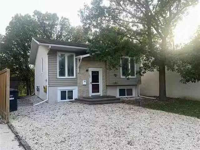 House for sale in East St. Paul, Manitoba