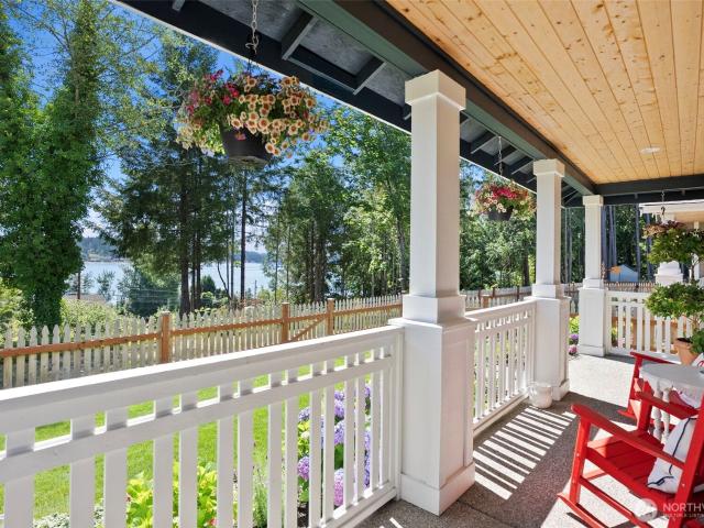 House for sale in Allyn House for sale in Allyn