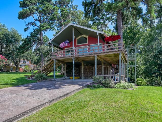 House for sale in Oakhurst, Texas